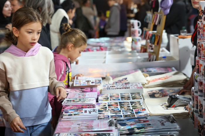 13. Antalya Kitap Fuarı’na yoğun ilgi