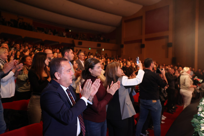 Piyanonun genç dahisi Antalyalılarla buluşuyor
