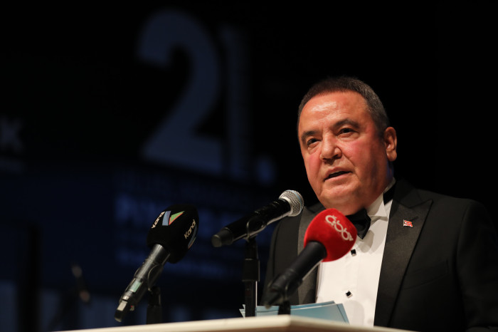 Piyanonun genç dahisi Antalyalılarla buluşuyor