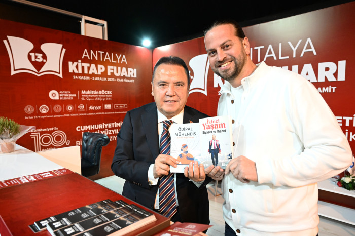 13. Antalya Kitap Fuarı’nda yazarlar okurlarıyla buluşuyor