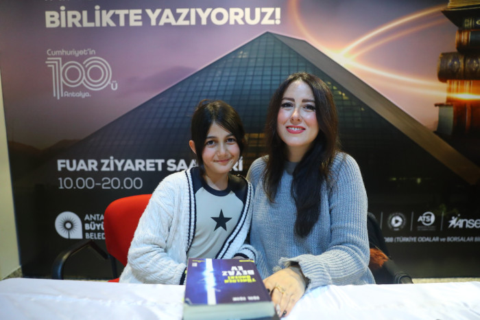 13. Antalya Kitap Fuarı’nda yazarlar okurlarıyla buluşuyor