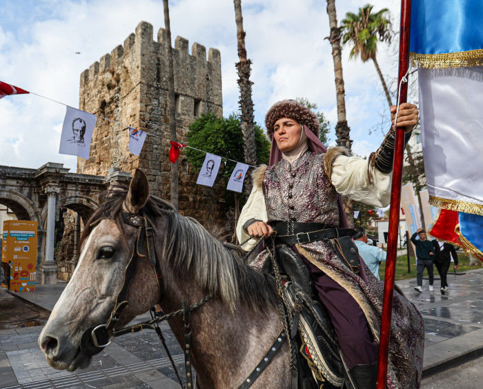 Antalya’yı Yörük coşkusu sardı