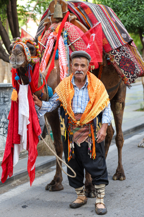 Antalya’yı Yörük coşkusu sardı