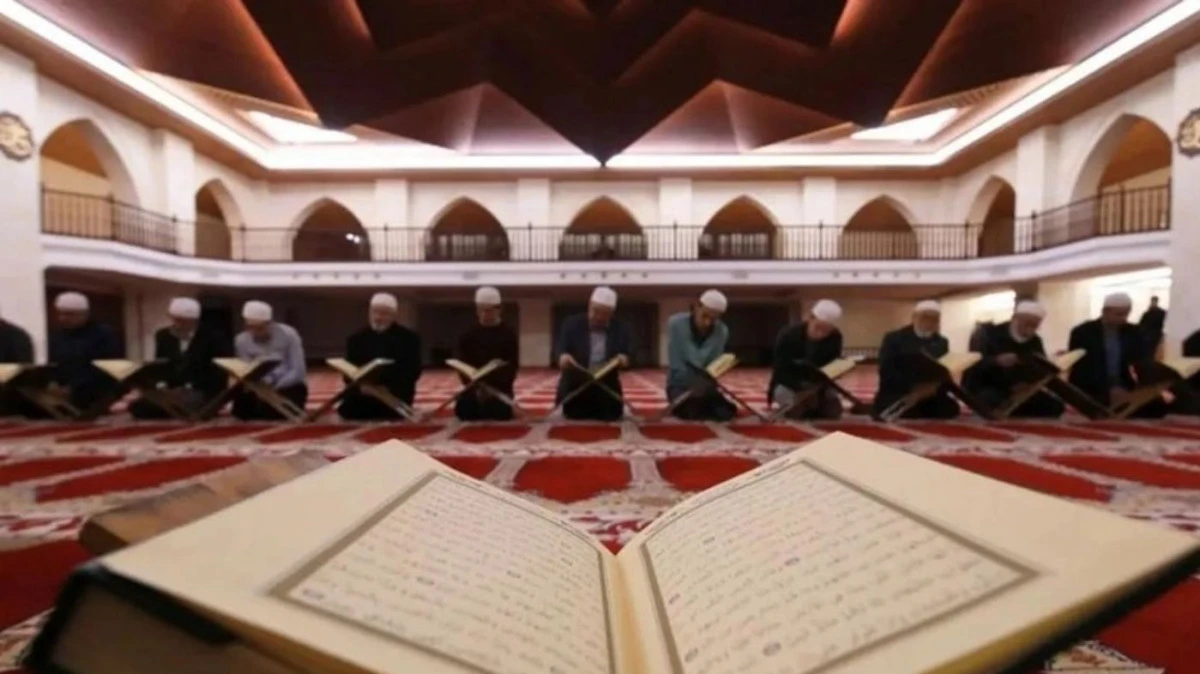 2026 Ramazan mukabele yayın rehberi: Hangi kanal, saat ka&ccedil;ta?