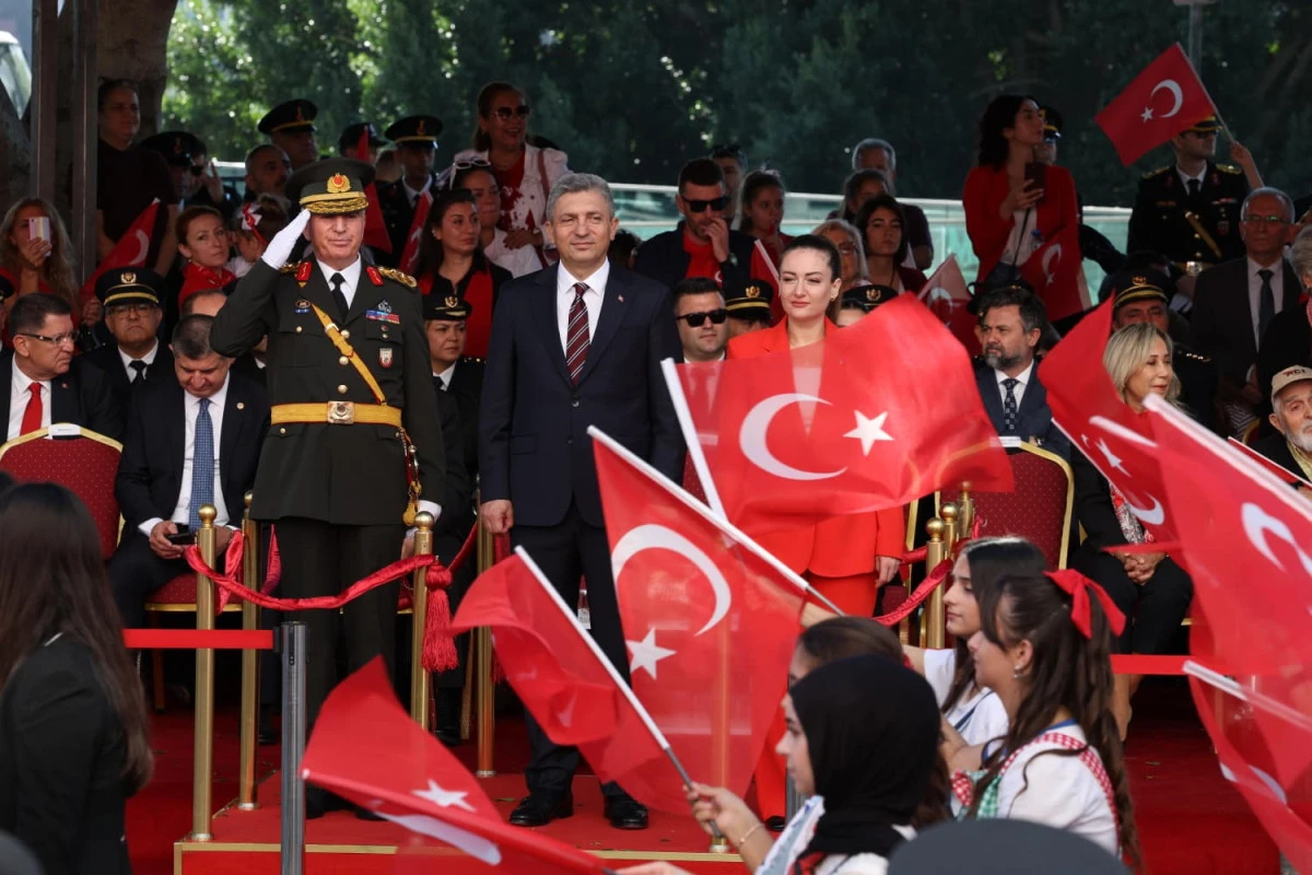 Antalya’da Cumhuriyet Bayramı coşkusu yaşanıyor