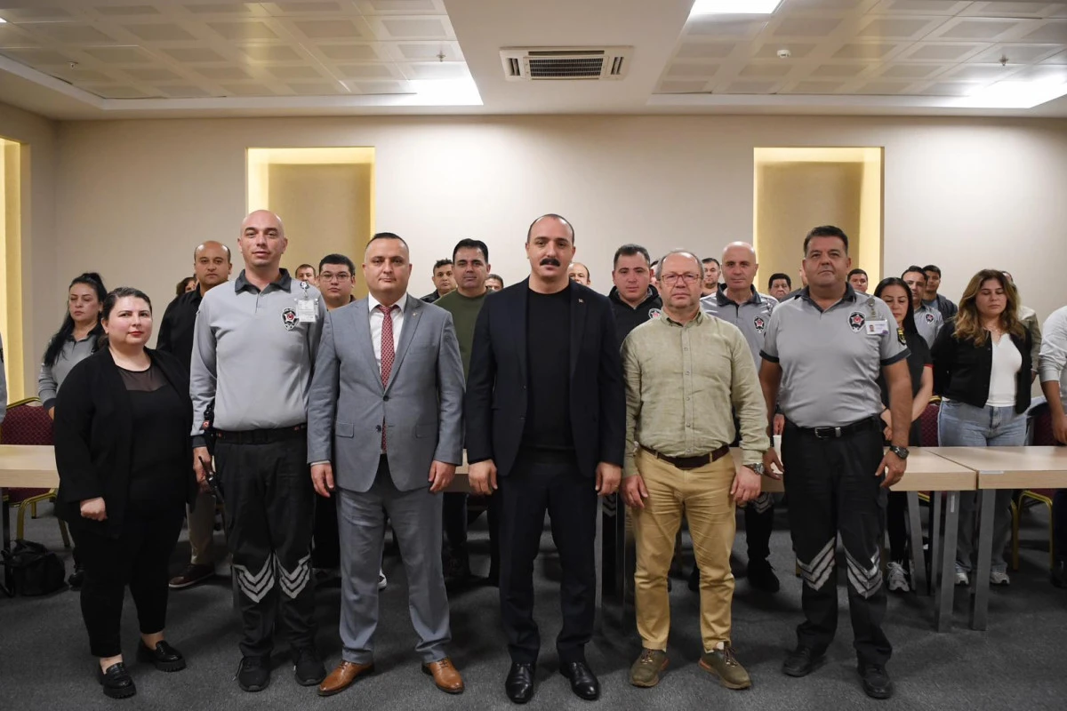 Cem Kotan, güvenlik personeliyle buluştu 