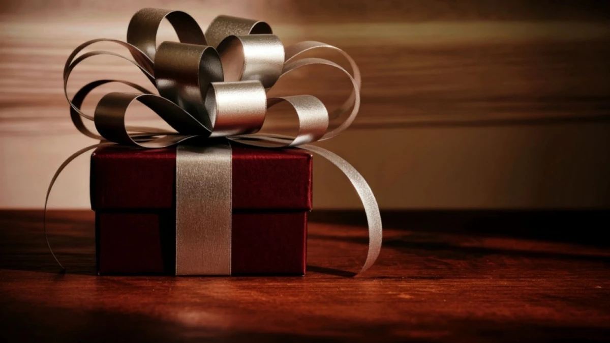 Doğum g&uuml;n&uuml;nde &uuml;cretsiz hediye veren markalar 2026: Doğum g&uuml;n&uuml;ne &ouml;zel kampanya ve indirim yapan firmalar