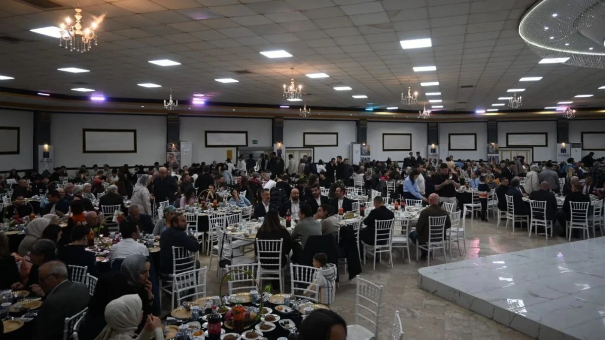 İnşaat M&uuml;hendisleri Antalya&rsquo;da geleneksel iftar programında buluştu