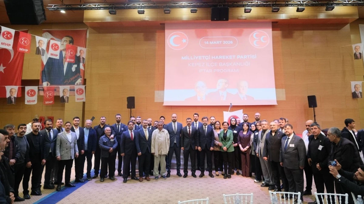 MHP Kepez&rsquo;in iftar programında 1500 kişi aynı sofrada buluştu