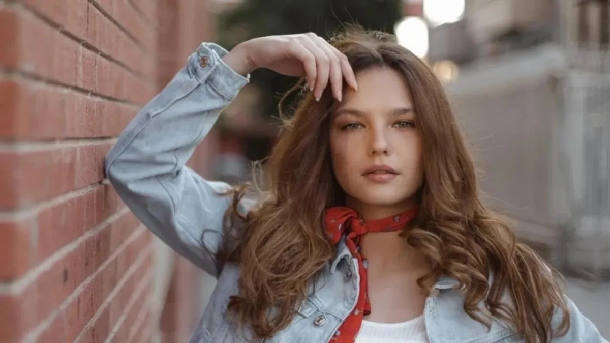 Nilsu Berfin Aktaş T&uuml;rk M&uuml;? Aynı Yağmur Altında Dizisindeki Rosa Kim, Nereli?